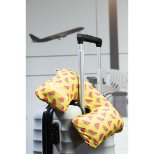 Fotografie k reklamnímu předmětu „cestovní polštář na zakázku“