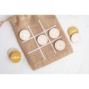 Fotografie k reklamnímu předmětu „piškvorky“