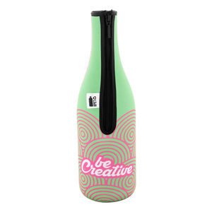 Fotografie k reklamnímu předmětu „chladící obal na láhev vína z RPET“