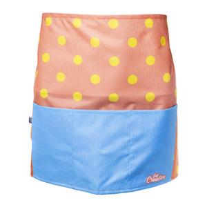 Fotografie k reklamnímu předmětu „zástěra pro číšníky z RPET na zakázku“