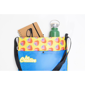 Fotografie k reklamnímu předmětu „taška přes rameno z RPET na zakázku“