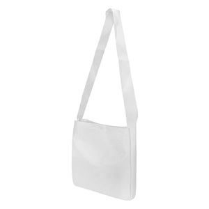 Fotografie k reklamnímu předmětu „taška přes rameno z RPET na zakázku“