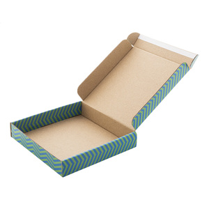 Fotografie k reklamnímu předmětu „úzká poštovní krabice“