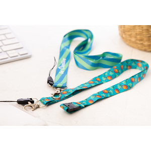 Fotografie k reklamnímu předmětu „lanyard na zakázku se sublimačním potiskem a s bezpečnostní přezkou“