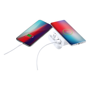 Fotografie k reklamnímu předmětu „power banka se sluchátky“