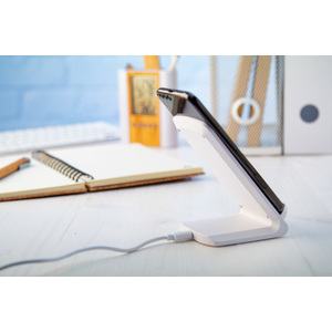 Fotografie k reklamnímu předmětu „stojánek na mobil s bezdrátovou nabíječkou“