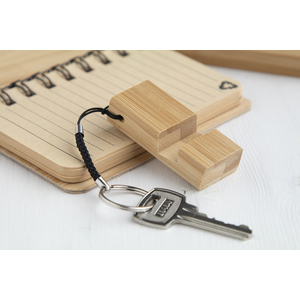 Fotografie k reklamnímu předmětu „stojánek na mobil s přívěškem na klíče“