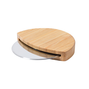 Fotografie k reklamnímu předmětu „kráječ na pizzu“