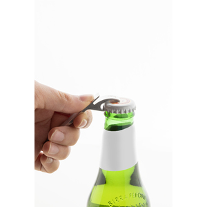 Fotografie k reklamnímu předmětu „přívěšek na klíče s otvírákem“