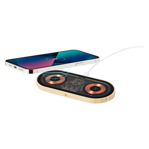 Fotografie k reklamnímu předmětu „průhledná bezdrátová nabíječka“