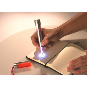 Fotografie k reklamnímu předmětu „pero se svítilnou“