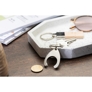 Fotografie k reklamnímu předmětu „přívěšek na klíče z RPU se žetonem na vozíku“