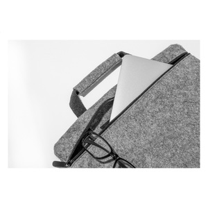 Fotografie k reklamnímu předmětu „taška na notebook z RPET“