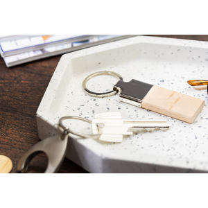 Fotografie k reklamnímu předmětu „přívěsek na klíče“