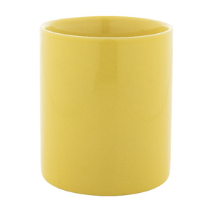 Fotografie k reklamnímu předmětu „barevný keramický hrnek“