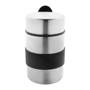 Fotografie k reklamnímu předmětu „izolovaná RSS nádoba na jídlo“