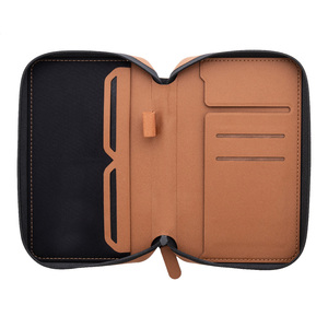 Fotografie k reklamnímu předmětu „cestovní organizér z RPU“