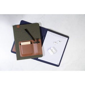 Fotografie k reklamnímu předmětu „složka na dokumenty z recyklovaného cavas“