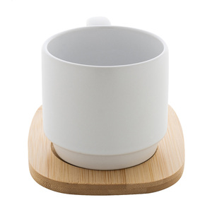 Fotografie k reklamnímu předmětu „keramický hrnek“