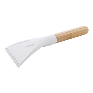 Fotografie k reklamnímu předmětu „škrabka na led RABS“