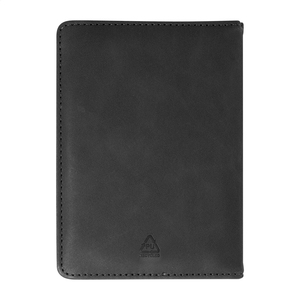 Fotografie k reklamnímu předmětu „obal na pas a visačka na kufr z RPU“