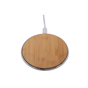 Fotografie k reklamnímu předmětu „bezdrátová nabíječka“