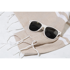 Fotografie k reklamnímu předmětu „plážový ručník z recyklované bavlny a taška se stahovací šňůrkou“