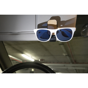 Fotografie k reklamnímu předmětu „RABS držák na sluneční brýle do auta“