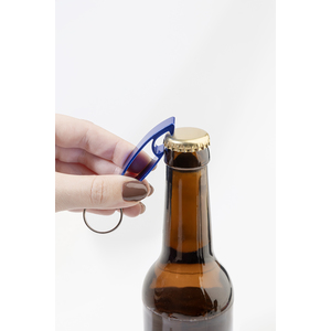 Fotografie k reklamnímu předmětu „přívěsek na klíče s otvírákem na lahve“