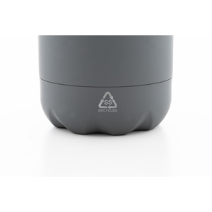 Fotografie k reklamnímu předmětu „láhev z recyklované nerezové oceli“