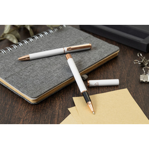 Fotografie k reklamnímu předmětu „sada per“