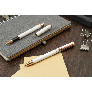 Fotografie k reklamnímu předmětu „sada per“