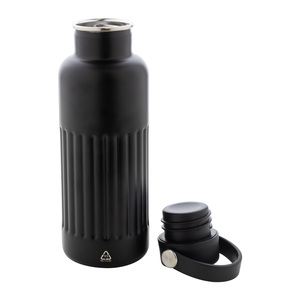 Fotografie k reklamnímu předmětu „izolovaná láhev“