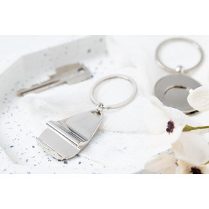 Fotografie k reklamnímu předmětu „přívěšek na klíče s otvírákem na láhve“