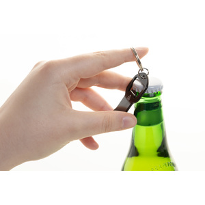 Fotografie k reklamnímu předmětu „přívěšek na klíče s otvírákem na láhve“