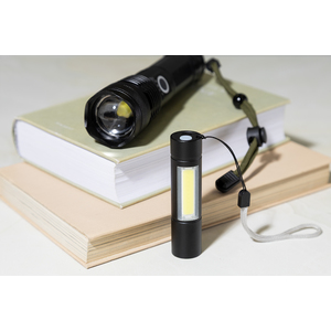 Fotografie k reklamnímu předmětu „dobíjecí baterka“