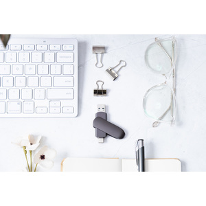 Fotografie k reklamnímu předmětu „OTG USB flash disk“