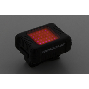 Fotografie k reklamnímu předmětu „sada dobíjecích světel na kolo“