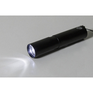 Fotografie k reklamnímu předmětu „dobíjecí svítilna z recyklovaného hliníku“