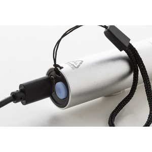 Fotografie k reklamnímu předmětu „dobíjecí svítilna z recyklovaného hliníku“