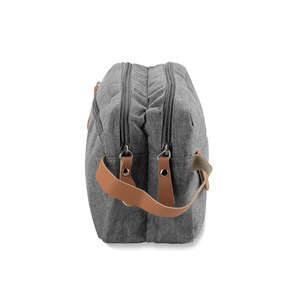 Fotografie k reklamnímu předmětu „Toaletní taštička NASLI“