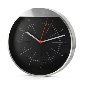 Fotografie reklamního předmětu „Nástěnné hodiny MATTO“