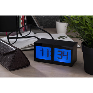 Fotografie k reklamnímu předmětu „Stolní hodiny MAGIC“