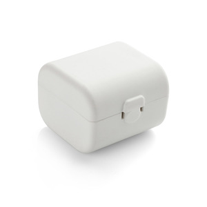 Fotografie k reklamnímu předmětu „Cestovní adaptér RESA“