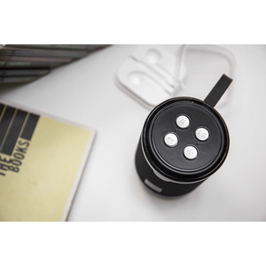 Fotografie k reklamnímu předmětu „Bezdrátový reproduktor BEAT“