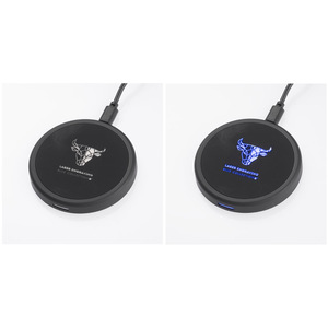 Fotografie k reklamnímu předmětu „Indukční nabíječka LUMEE 10W“