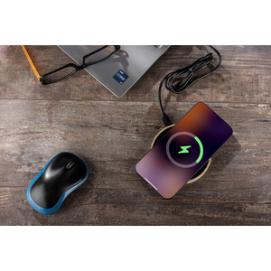 Fotografie k reklamnímu předmětu „Indukční nabíječka FRESTI“