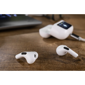 Fotografie k reklamnímu předmětu „Bezdrátová Sluchátka

 SENSIFY“