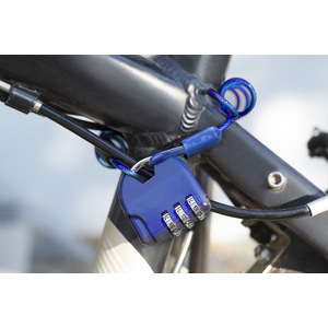 Fotografie k reklamnímu předmětu „Visací zámek ADO“