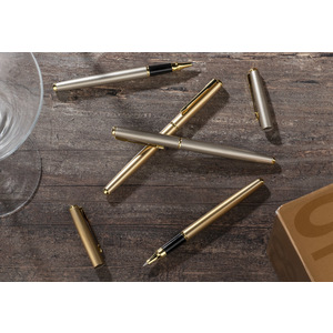 Fotografie k reklamnímu předmětu „Kuličkové pero GLOW GOLD“